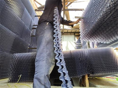 廣州冷卻塔皮帶箱更換/減速器軸承更換(冷卻塔皮帶怎么調松緊)