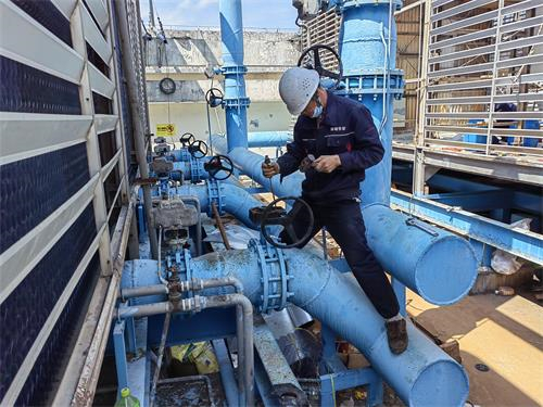 如何選擇冷水塔：開式和閉式冷水塔比較,零冷水如何使用