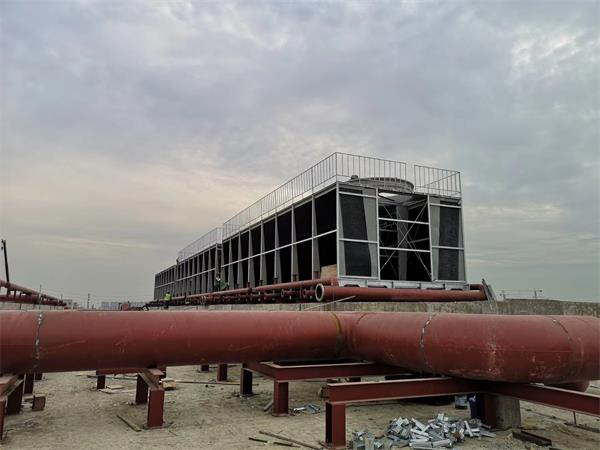 常州冷卻塔的選擇需要考慮哪些方面(常州新型冷卻塔進(jìn)風(fēng)窗)