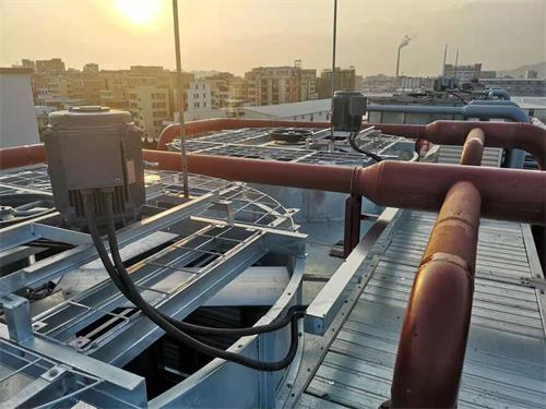 閉式冷卻塔廠家價格 <a href=http://www.dxry.com.cn/tags/1_0.html target=_blank class=infotextkey>閉式冷卻塔</a>廠家價格